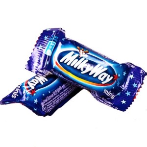 Конфеты Милки Вей в новогоднем наборе Дом с окошками M&M`s