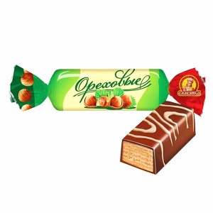 Конфеты Ореховая в новогоднем наборе cо сливочным суфле